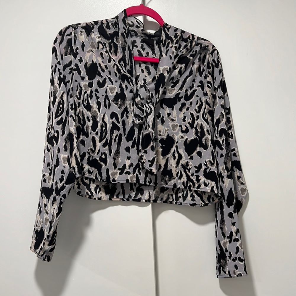 Leopard print top with neck tie
